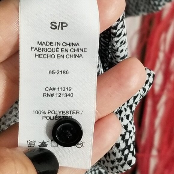 Dynamite Black White Patterned Button Down Blouse Business Casual Lightweight S - Picture 4 of 7
